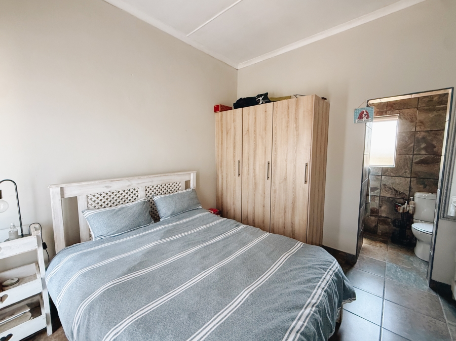 4 Bedroom Property for Sale in Aalwyndal Western Cape